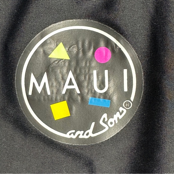 Maui & Sons 50+ UV protective short sleeve black shirt/rash guard, size Large - Picture 8 of 9